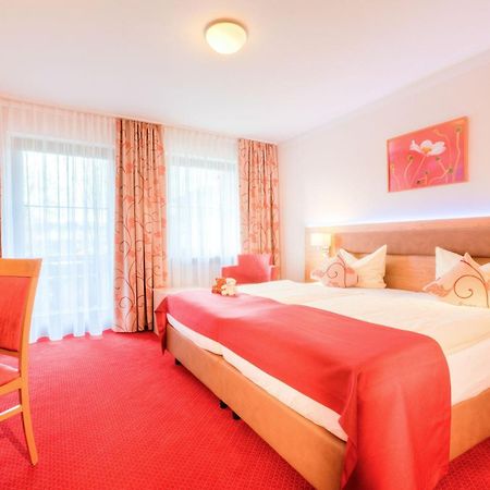 Stroebinger Hof - Therme Wellness Resort 바트엔도르프 외부 사진