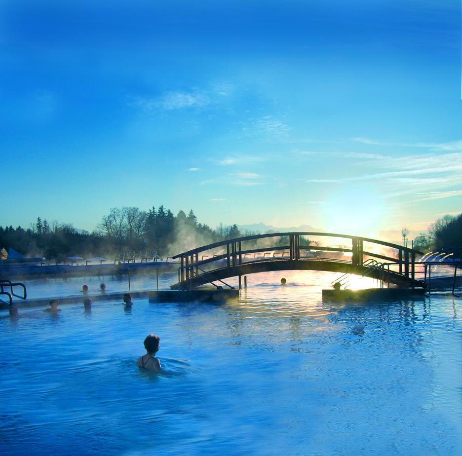 Stroebinger Hof - Therme Wellness Resort 바트엔도르프 외부 사진