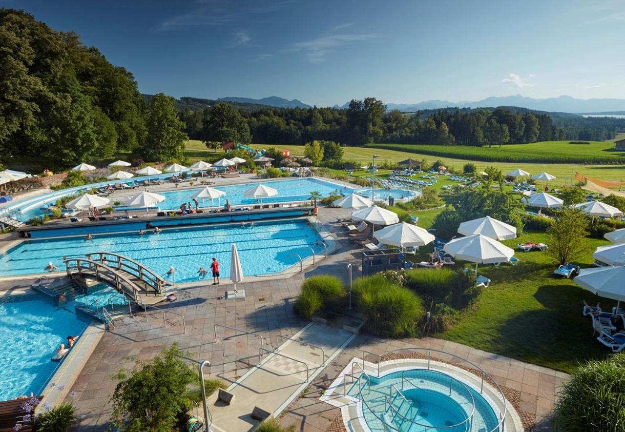 Stroebinger Hof - Therme Wellness Resort 바트엔도르프 외부 사진