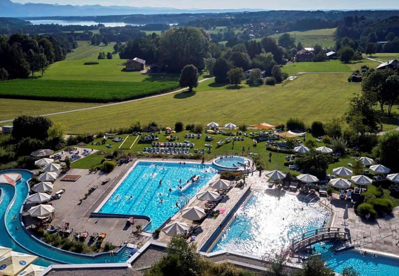 Stroebinger Hof - Therme Wellness Resort 바트엔도르프 외부 사진