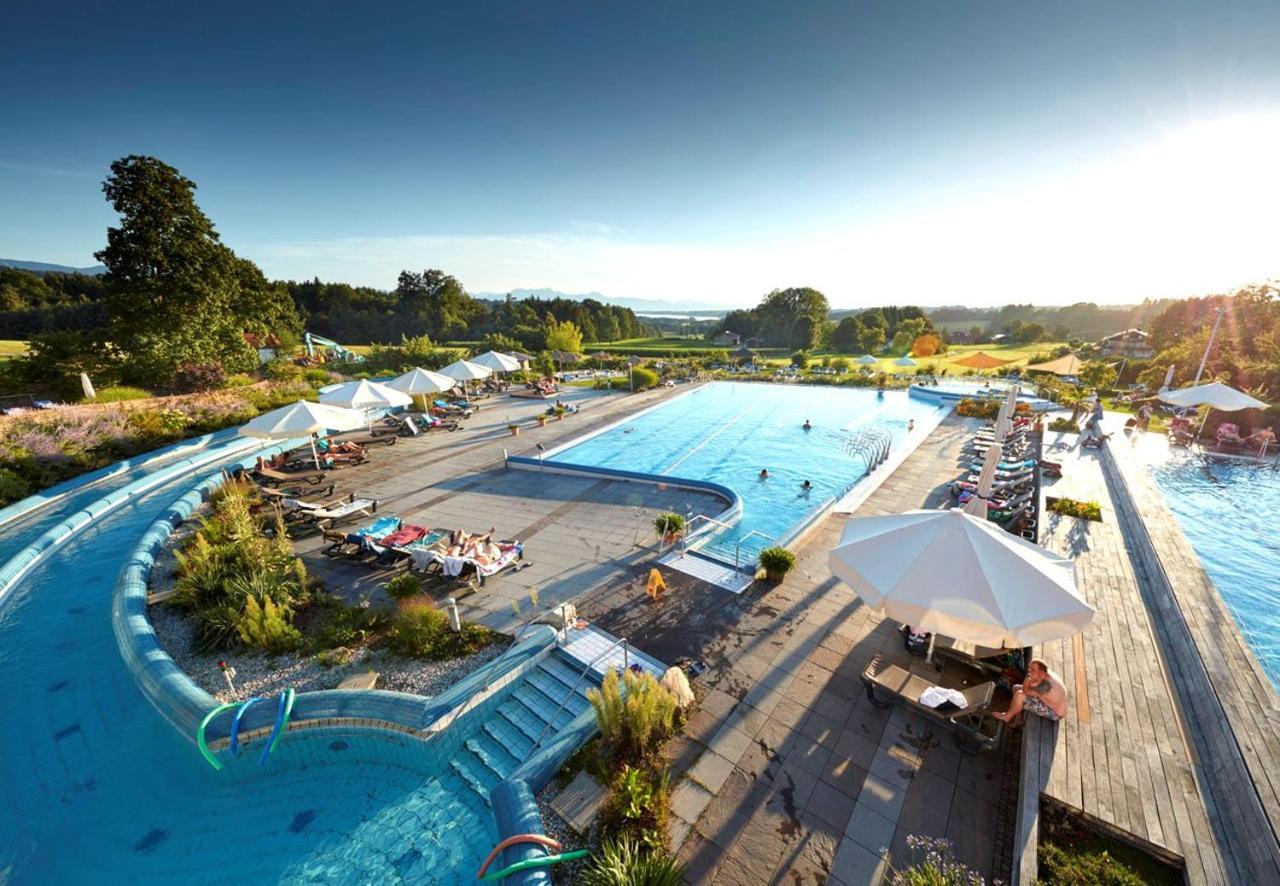 Stroebinger Hof - Therme Wellness Resort 바트엔도르프 외부 사진