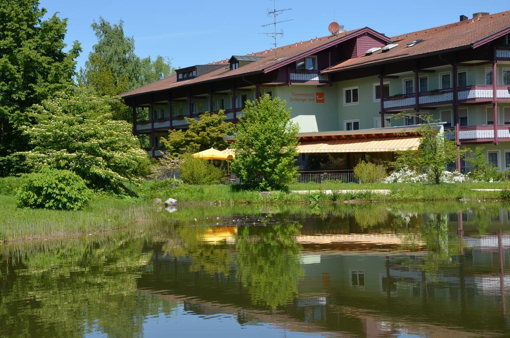 Stroebinger Hof - Therme Wellness Resort 바트엔도르프 외부 사진