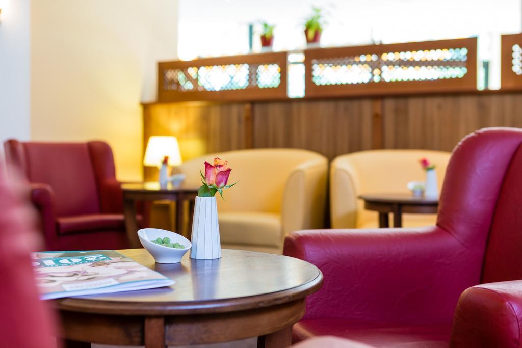 Stroebinger Hof - Therme Wellness Resort 바트엔도르프 외부 사진