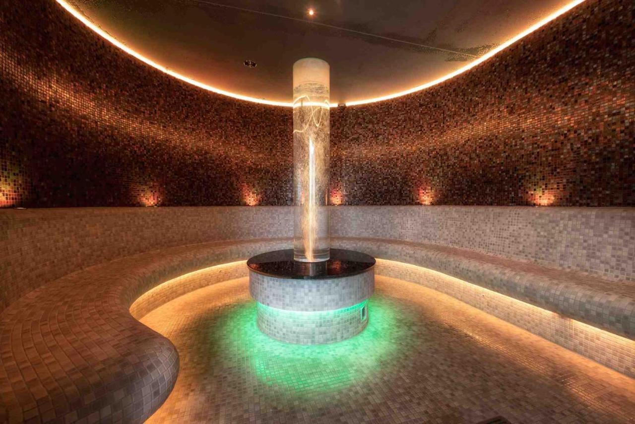 Stroebinger Hof - Therme Wellness Resort 바트엔도르프 외부 사진